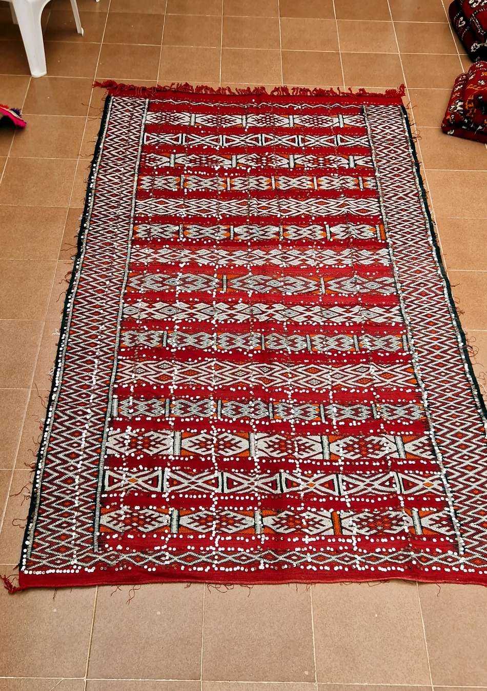 Détail d'un tapis berbère noué à la main
